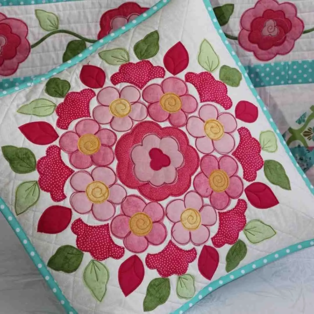 Monica Poole Designs: Georgina Rose - Cot Quilt & Cushion Set - Image 4