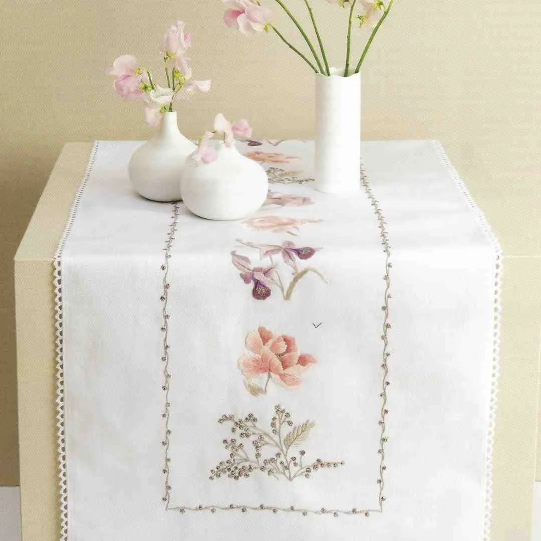 Rico Designs: Table Runner - Tulips & Orchids