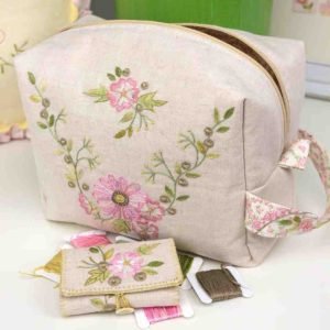 Crab.apple Hill Studio: Stitcheries - Country Brocante Zip Bag Set