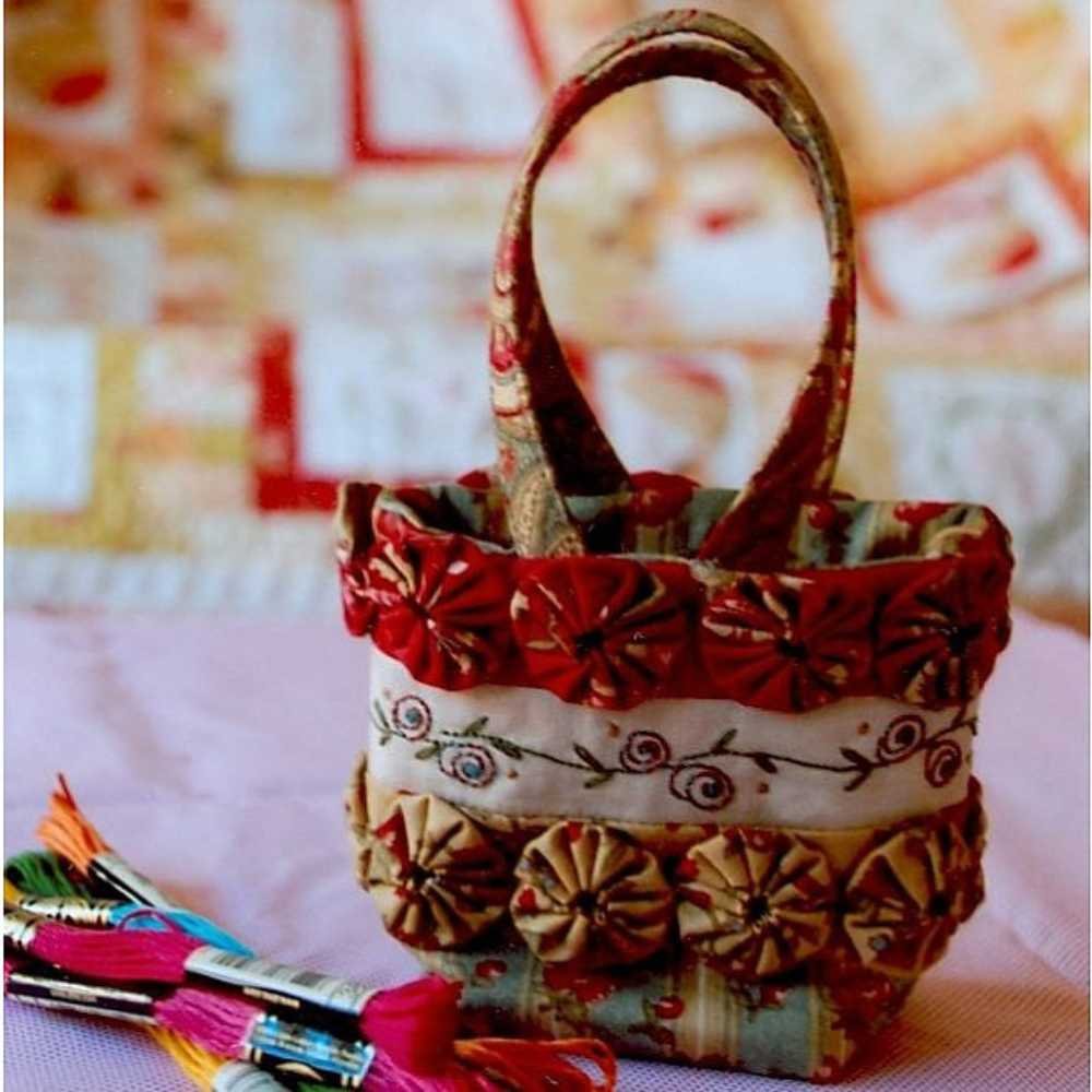 Cinderberry Stitches: Tiny Tote - Image 2