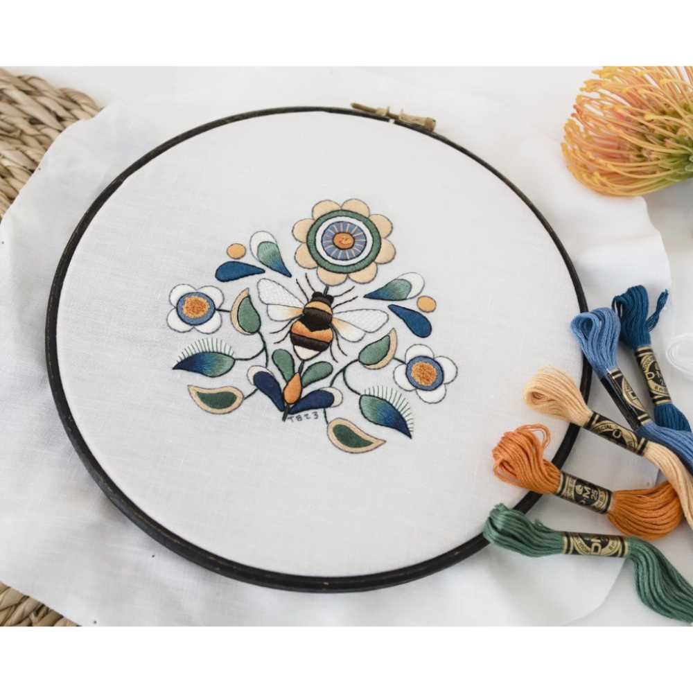 Search Press: Whitework Embroidery with Colour - An introduction - Image 3
