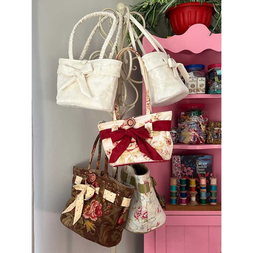 Monica Poole Designs: Bag Pattern - Bow Bag - Image 2