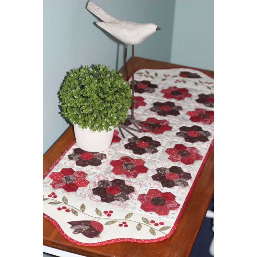 The Birdhouse Patchwork Designs: Pattern - Red Robin Runner